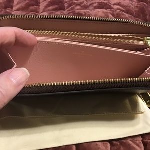 LV wallet